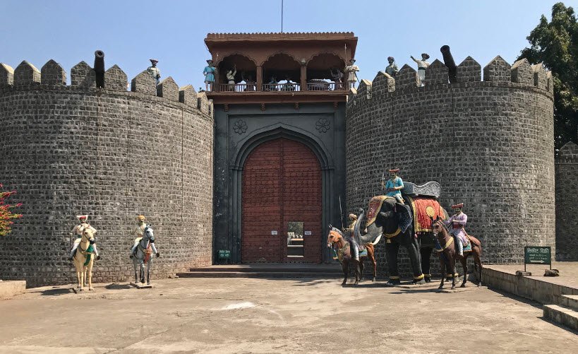 Akluj Fort